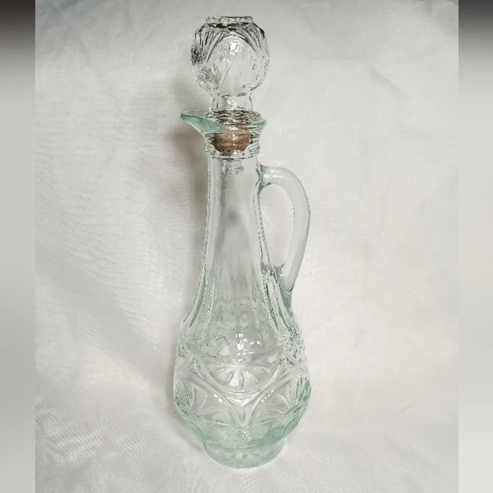 Vintage Daisy Green clear Glass Decanter pitcher cork stopper. - Picture 13 of 13